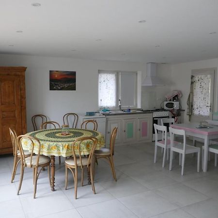 La Bergerie Des Moureres Villa Trezioux Екстериор снимка